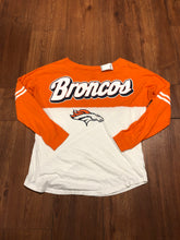 Load image into Gallery viewer, Women&#39;s Size M NFL Broncos Shirt