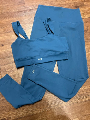 Size M Set Active Leggingsand bra