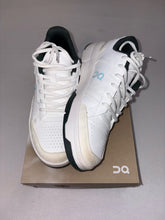 Load image into Gallery viewer, Women's Mint Condition On Cloud 7.5 Sneakers