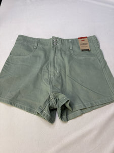 ladies Size 32 Levis Shorts NWT