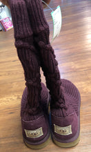 Load image into Gallery viewer, UGG 8 shoes