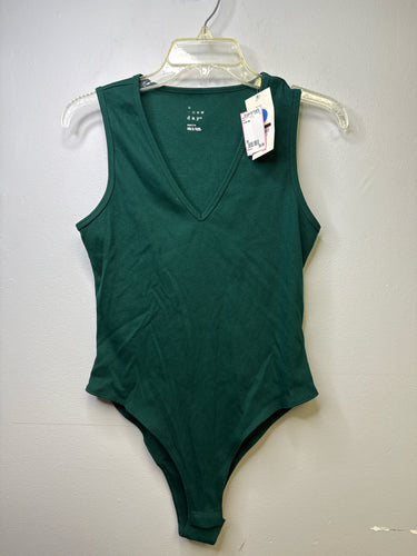 Size M A new day Bodysuit Bnwt