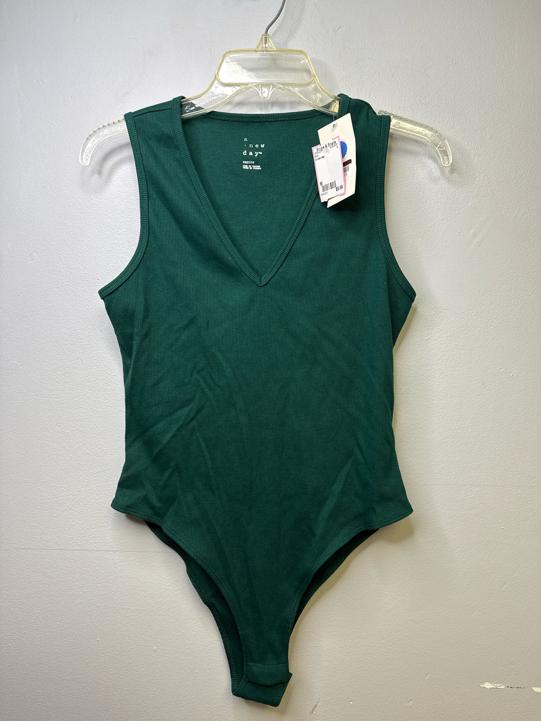Size M A new day Bodysuit Bnwt