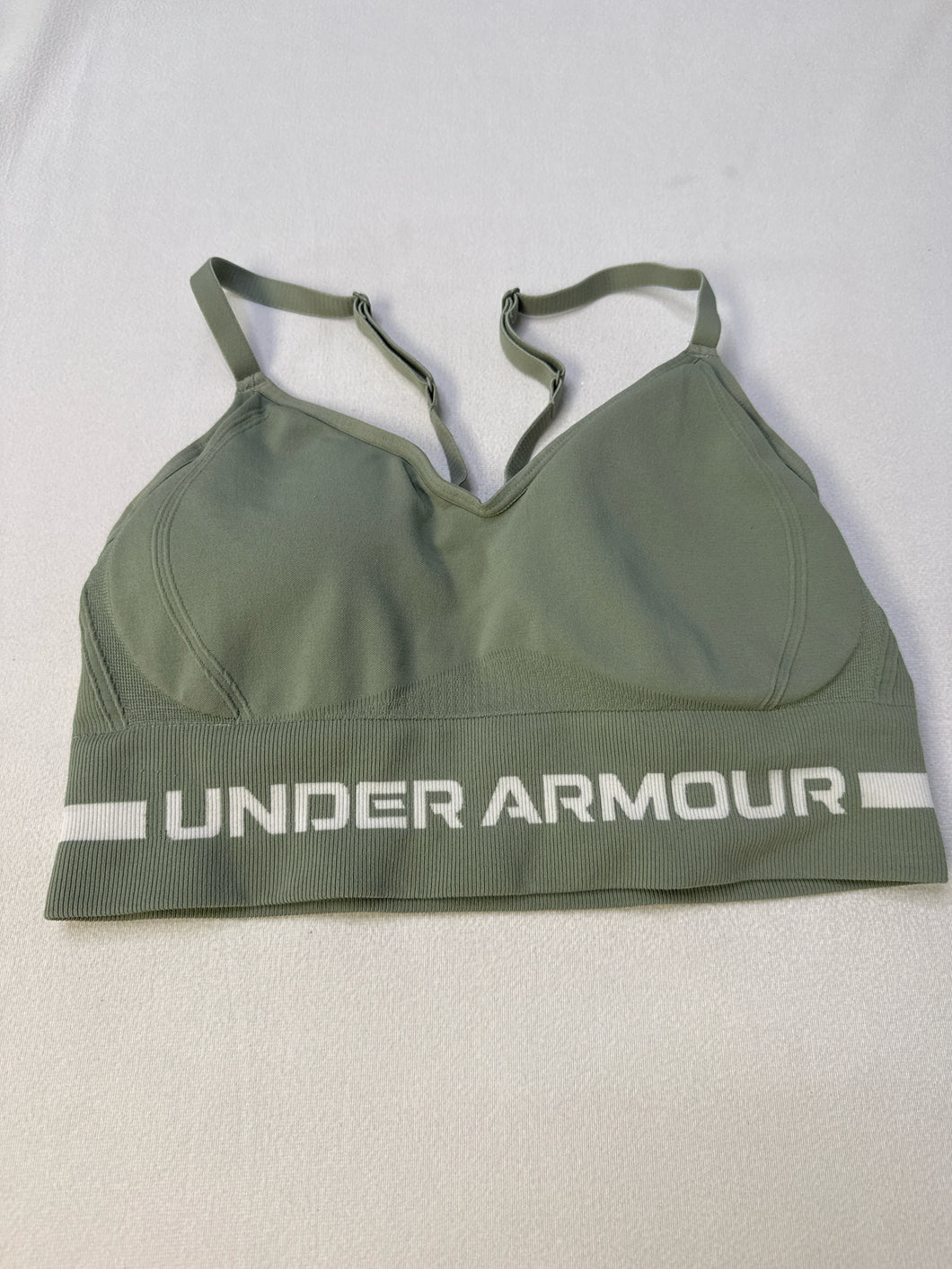 Size M under armour Bra