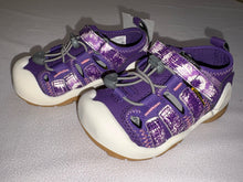 Load image into Gallery viewer, Keen 9 shoes