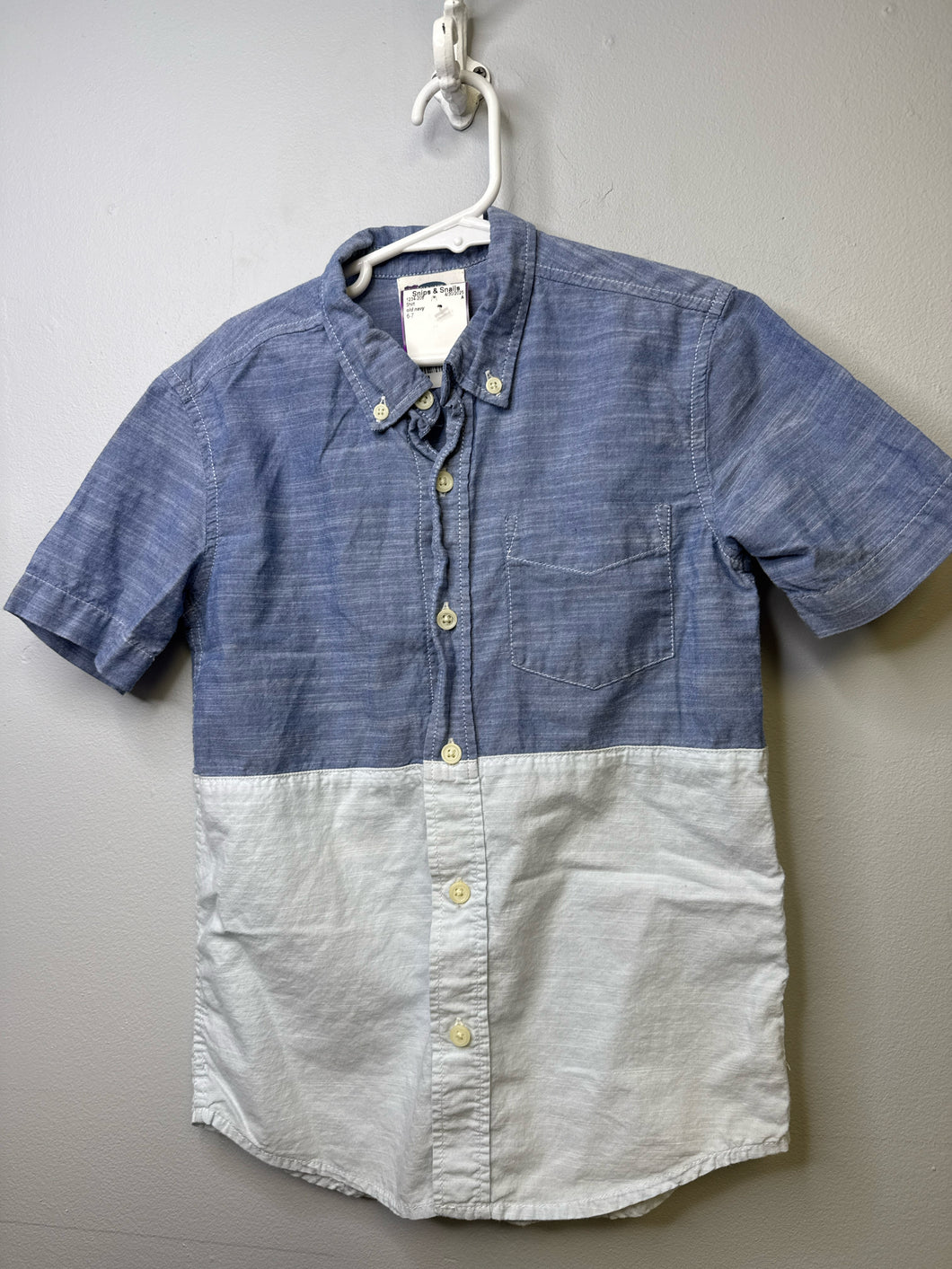 Boys 6-7 old navy Shirt