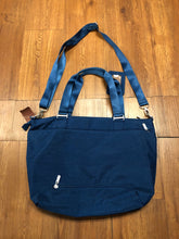 Load image into Gallery viewer, Mint Condition Baggallini Womens Avenue Tote