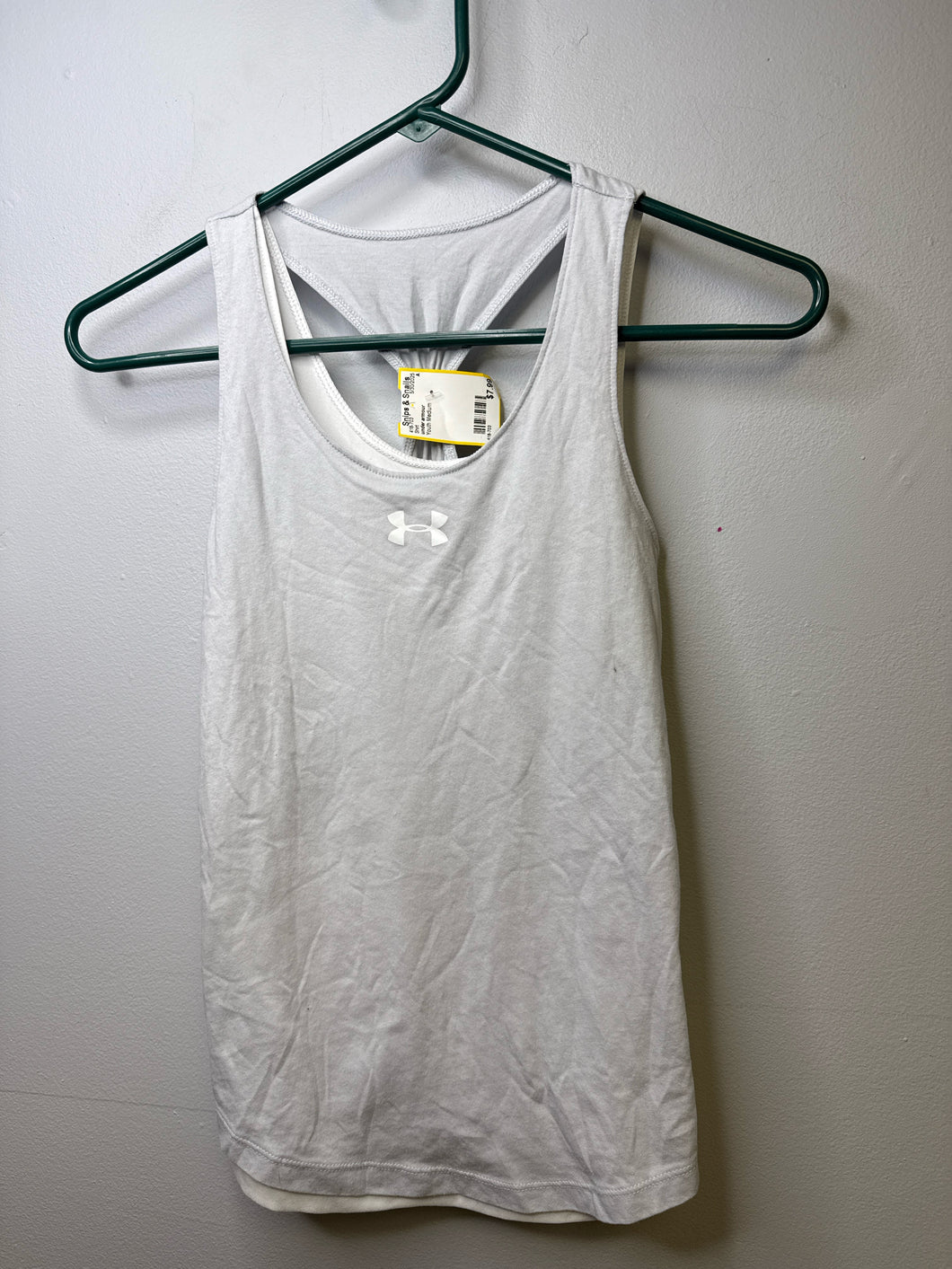 girls Youth Medium under armour Shirt