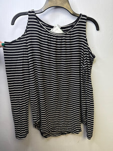 womens Size M old navy Shirt