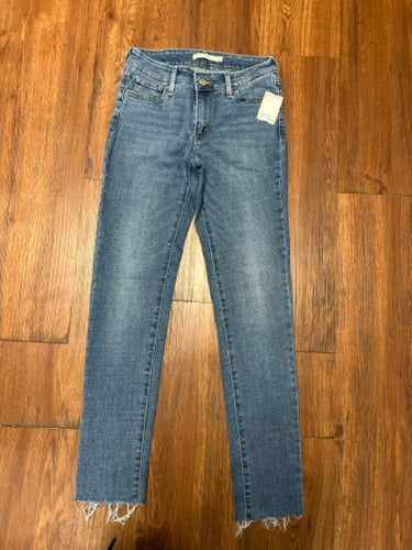 Size 2 Levi Strauss & Co Pants 711 skinny jeans