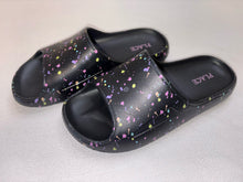 Load image into Gallery viewer, Girl's Size 3 TCP Slides