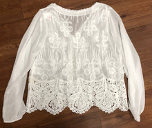 Load image into Gallery viewer, Size L long sleeve blouse