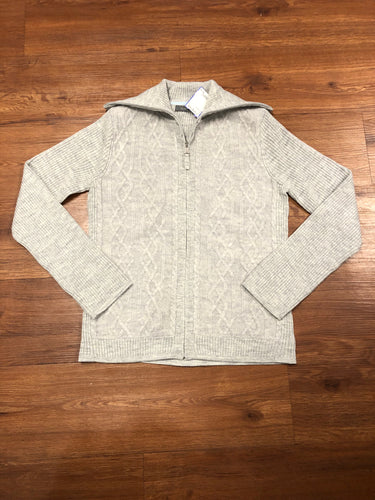 Size M Liz Claiborne Sweater