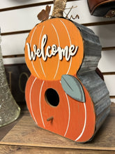 Load image into Gallery viewer, welcome pumpkins home decor
