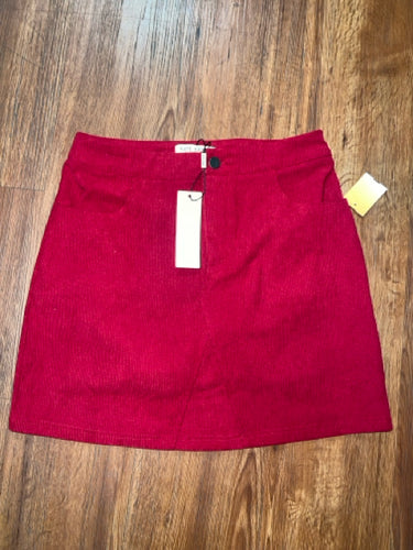 Size M skirt new with tags