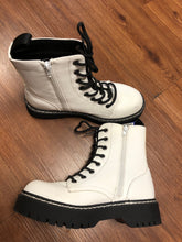 Load image into Gallery viewer, 6.5 sincerely jules Shoes/Boots