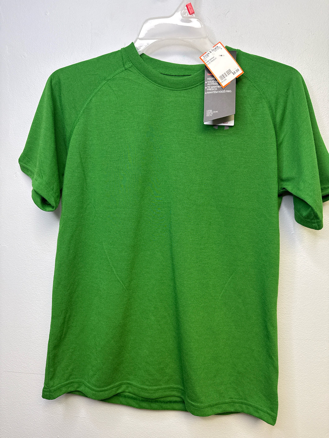 Boys Youth Medium under armour Shirt NWT