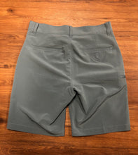 Load image into Gallery viewer, Size 32 Lee performance  Shorts