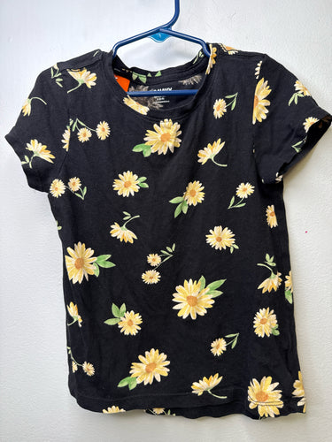 6/7 old navy Shirt