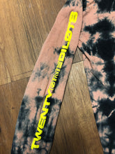 Load image into Gallery viewer, Size Small twenty one pilots  Shirt