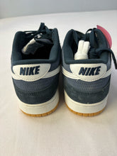 Load image into Gallery viewer, Nike shoes men’s