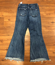 Load image into Gallery viewer, womens Size 13 Jeans