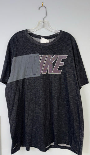 womens Size XXL Nike Shirt