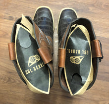 Load image into Gallery viewer, 6 Double Barrel cowboy boots  shoes