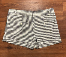 Load image into Gallery viewer, Size 10 Shorts