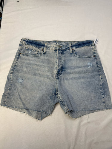 Size 14 old navy Shorts