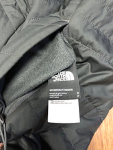 Load image into Gallery viewer, Size S The NorthFace Jacket Reversible vest black and soft fleece gray pockets