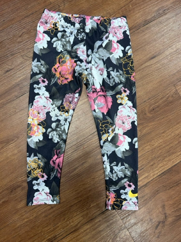 4 Nike dri fit Pants