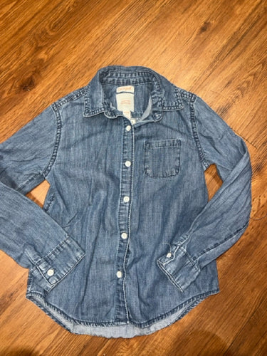 Size 7/8 Cat & Jack Shirt