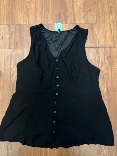Women's Size 3 Torrid Shirt