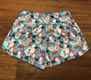 12 The NorthFace girls Shorts