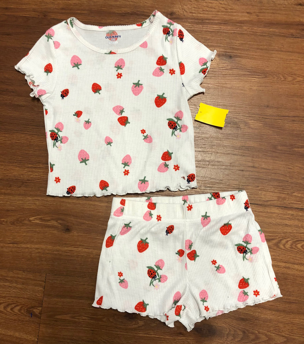 girls 6/7 old navy 2 pc Pajamas