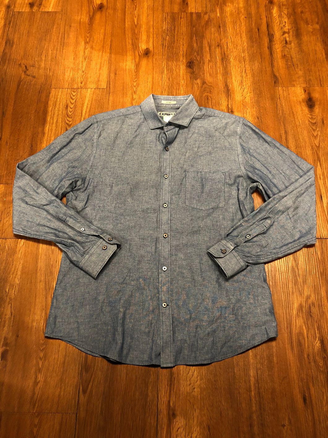 Size L Express jean button up