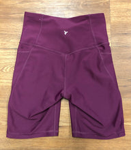 Load image into Gallery viewer, womens Size S old navy biker Shorts