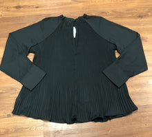 Load image into Gallery viewer, Size 3X bnwt shirt
