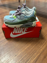 Load image into Gallery viewer, Nike Air 8 shoes