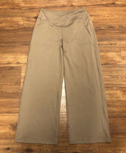 Load image into Gallery viewer, womens Size XL Baleaf wide leg yoga Leggings BNWT