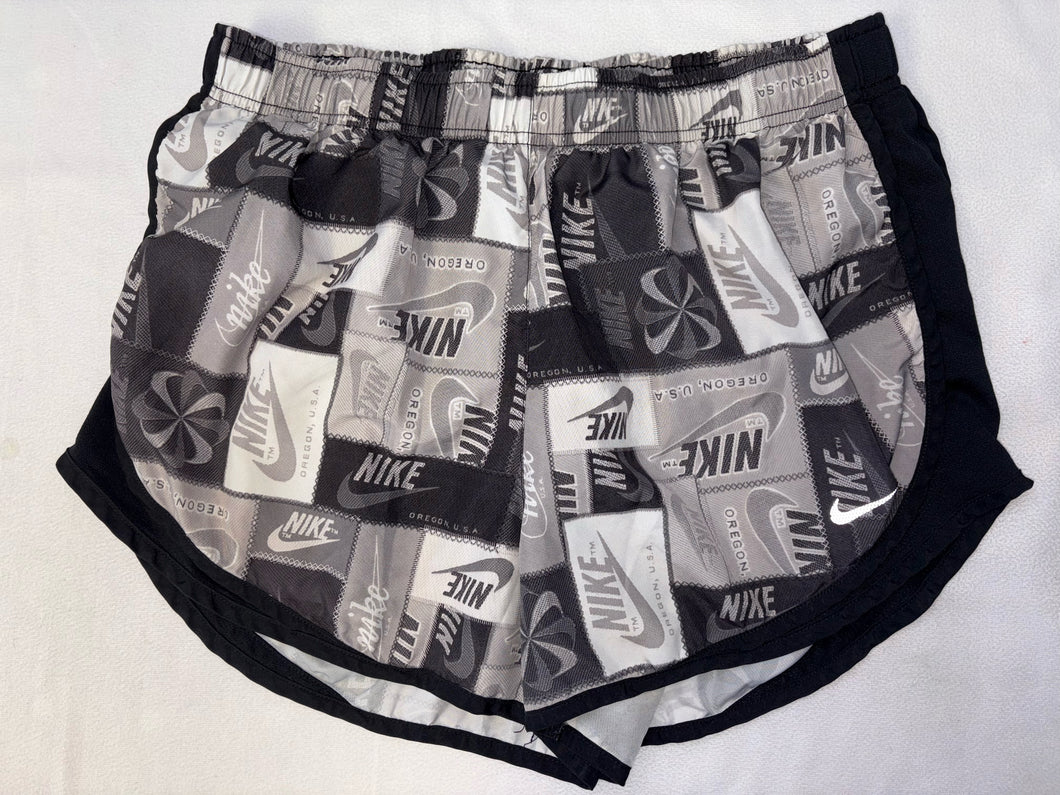L Nike Shorts