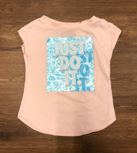 Load image into Gallery viewer, girls 2T Nike Shirt