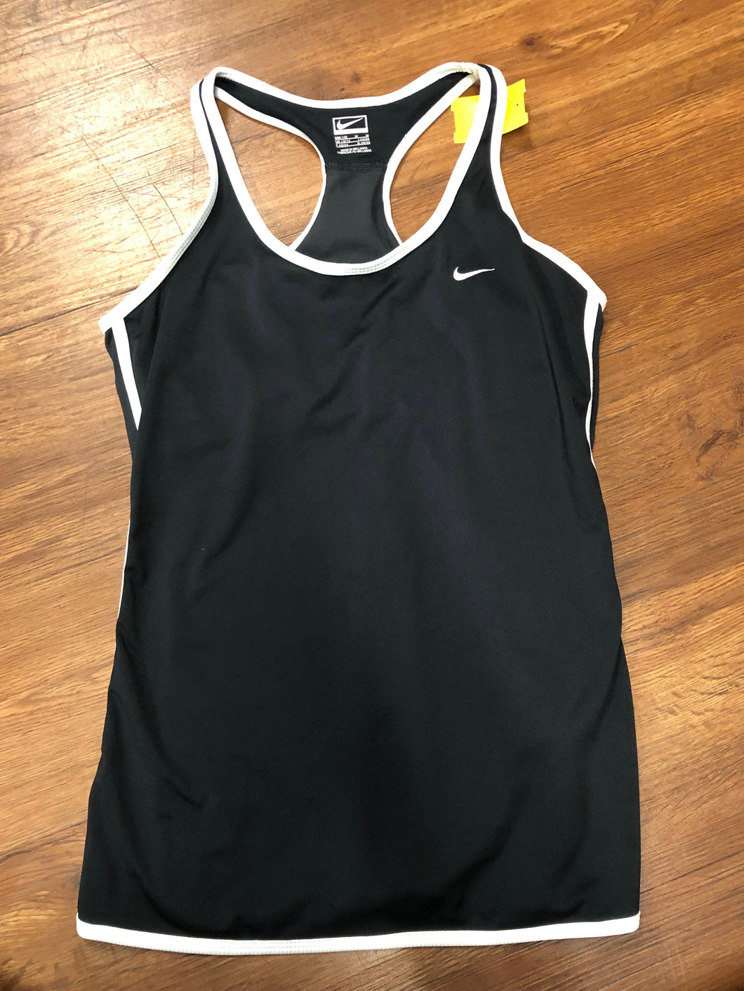 Size M Nike Shirt
