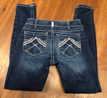 Load image into Gallery viewer, Size 28 Ariat Jeans
