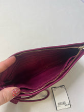 Load image into Gallery viewer, coach wristlet