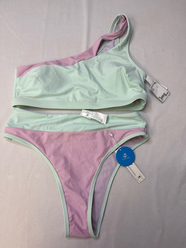 Womenes Size M Cupshe Swimsuit