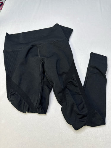 Size S Alphalete Leggings