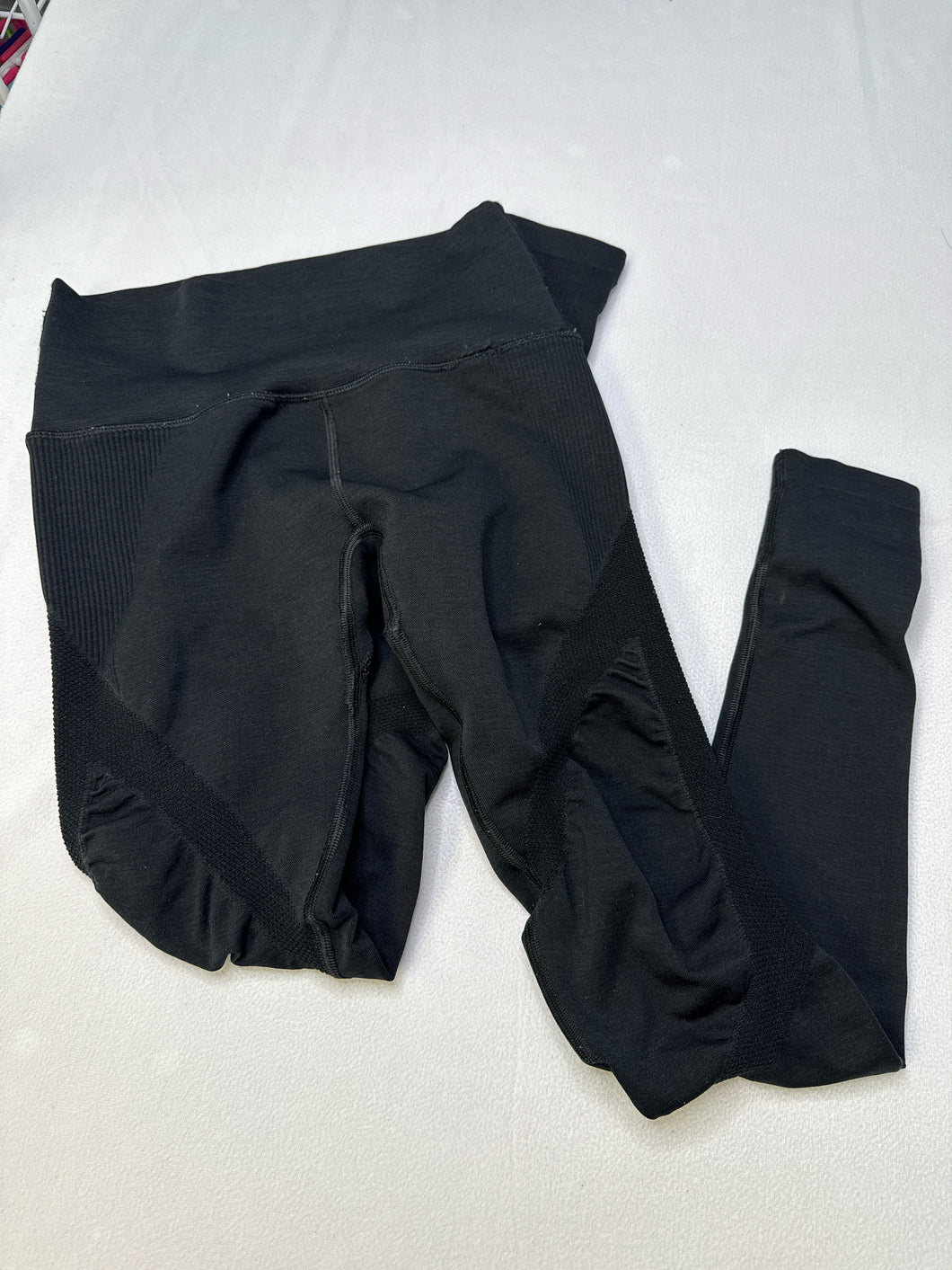 Size S Alphalete Leggings