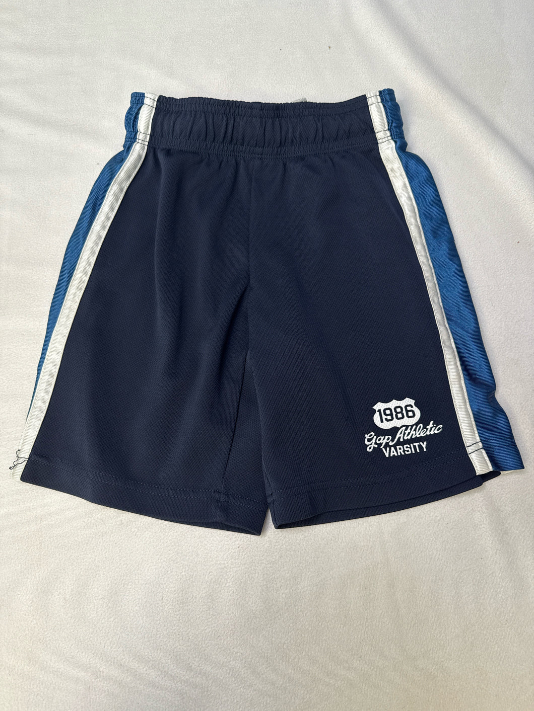 Boys 6-7 Gap Shorts